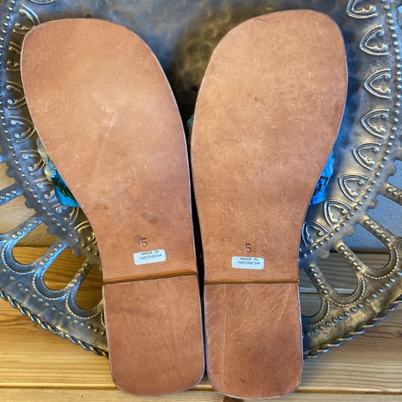 NEW! Turquoise Floral Beaded Embellished Sequined Slides Sandals Flats Size 5 - Picture 13 of 14
